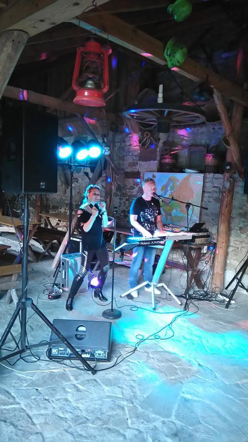 U Pastorku Hotel Racice  Kültér fotó