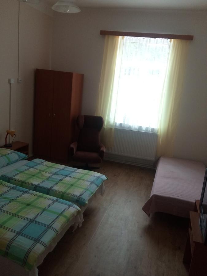 U Pastorku Hotel Racice  Kültér fotó