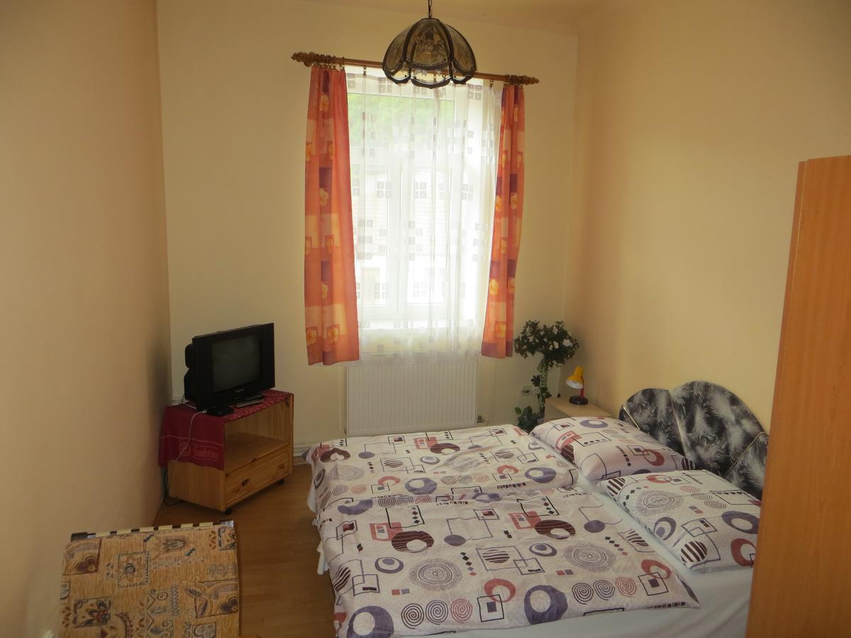 U Pastorku Hotel Racice  Kültér fotó